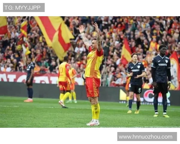 南安普顿主场迎战朗斯期待精彩对决双方争夺欧战资格的关键战役 南安普顿主场迎战朗斯期待精彩对决双方争夺欧战资格的关键战役