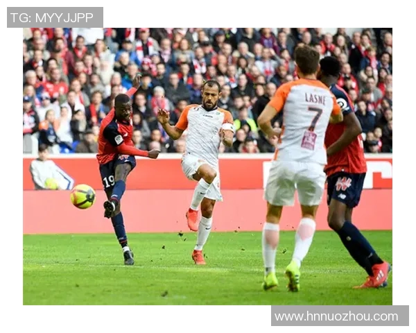 尼姆与阿雅克的激烈对决揭示法甲联赛的竞争魅力与球队实力较量