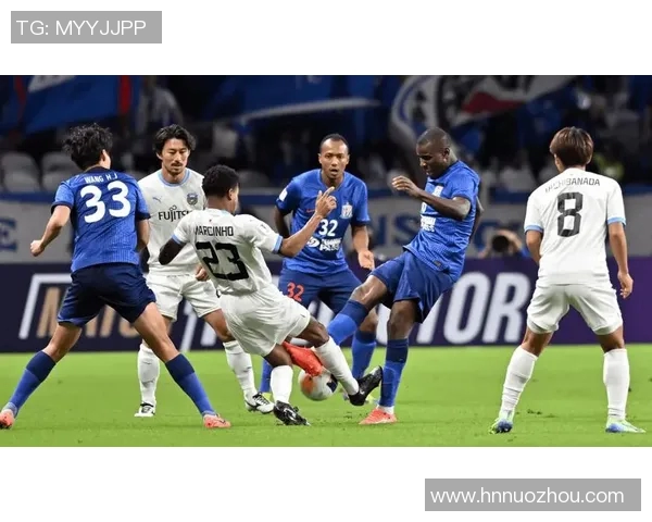 布雷与沙姆洛克流浪的精彩对决揭示足球战术与团队精神的完美结合 布雷与沙姆洛克流浪的精彩对决揭示足球战术与团队精神的完美结合