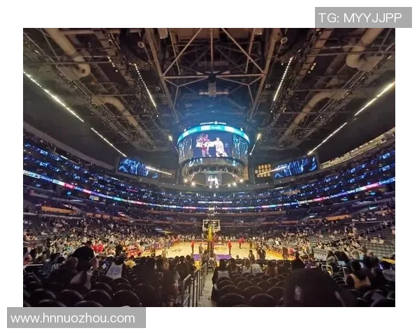 掘金与湖人微博热议赛季对决精彩瞬间与球员表现分析