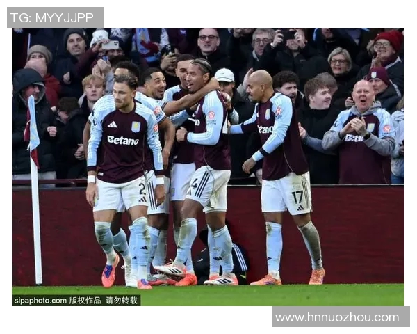 马丁内斯的传奇旅程:从青涩球员到足球巨星的蜕变与荣耀 马丁内斯的传奇旅程:从青涩球员到足球巨星的蜕变与荣耀