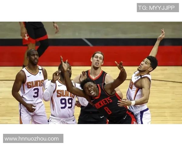 布鲁克洛佩斯：从篮下巨人到NBA全能战士的蜕变之路