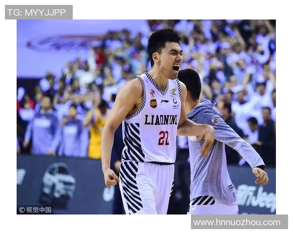 李晓旭：从篮球新星到职业生涯的辉煌转折与成长历程探讨