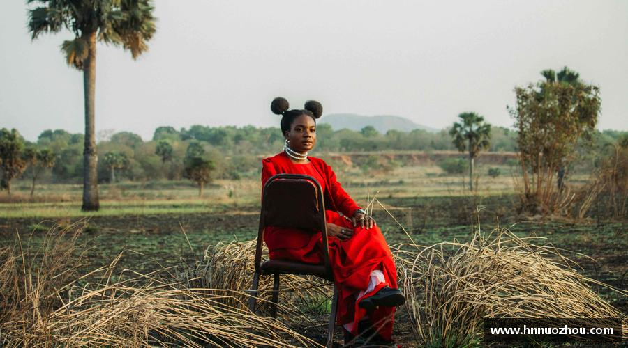 追求卓越，赢得尊重！